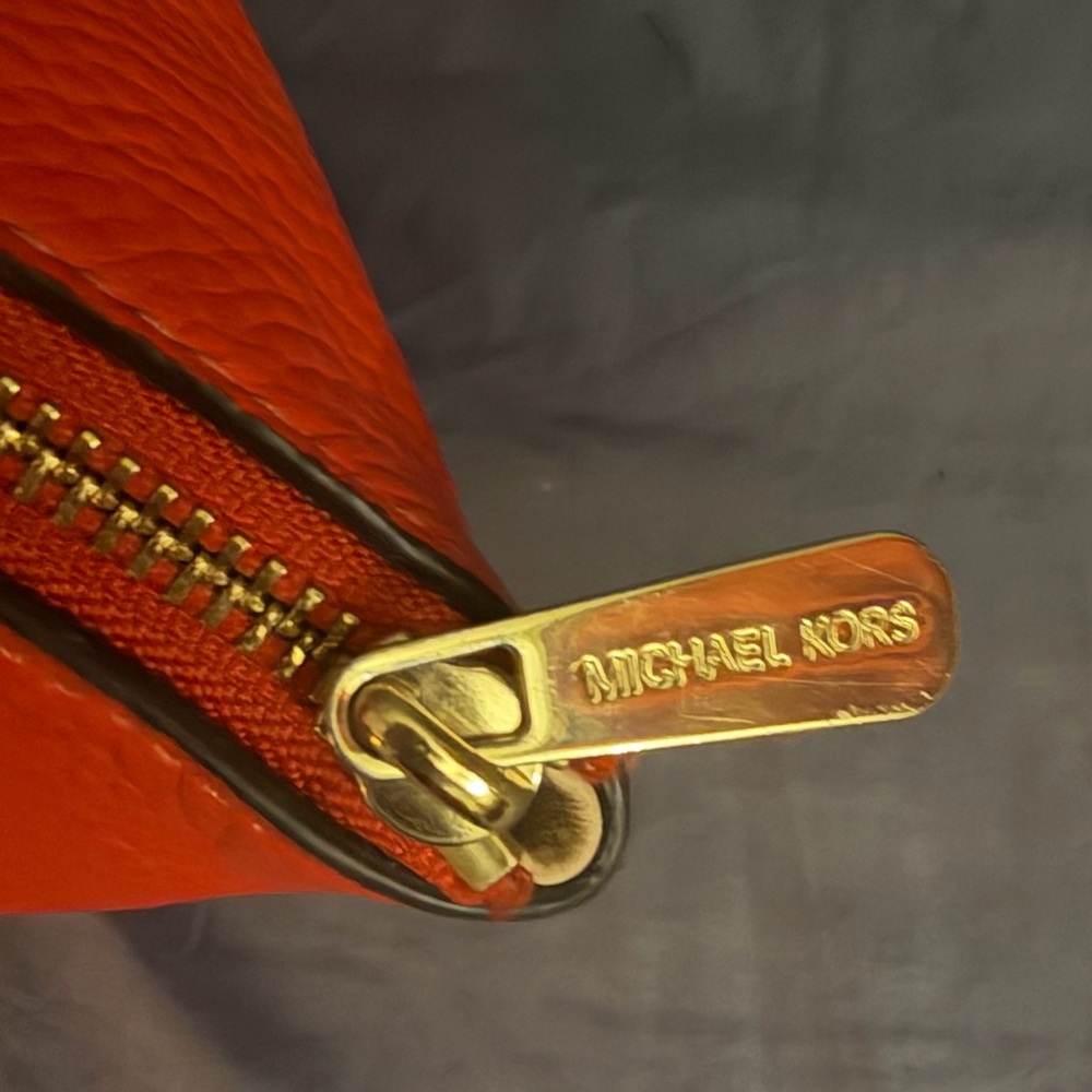 MICHAEL KORS Pebble Leather Jet Set East West Tote Bag - Picture 6 of 10